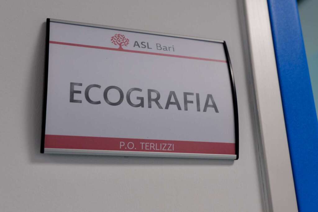 Casa della Comunità a Terlizzi, il sopralluogo di Emiliano: «Medicina Fetale all’avanguardia» – VIDEO Casa della Comunità a Terlizzi, il sopralluogo di Emiliano: «Medicina Fetale all’avanguardia» – VIDEO