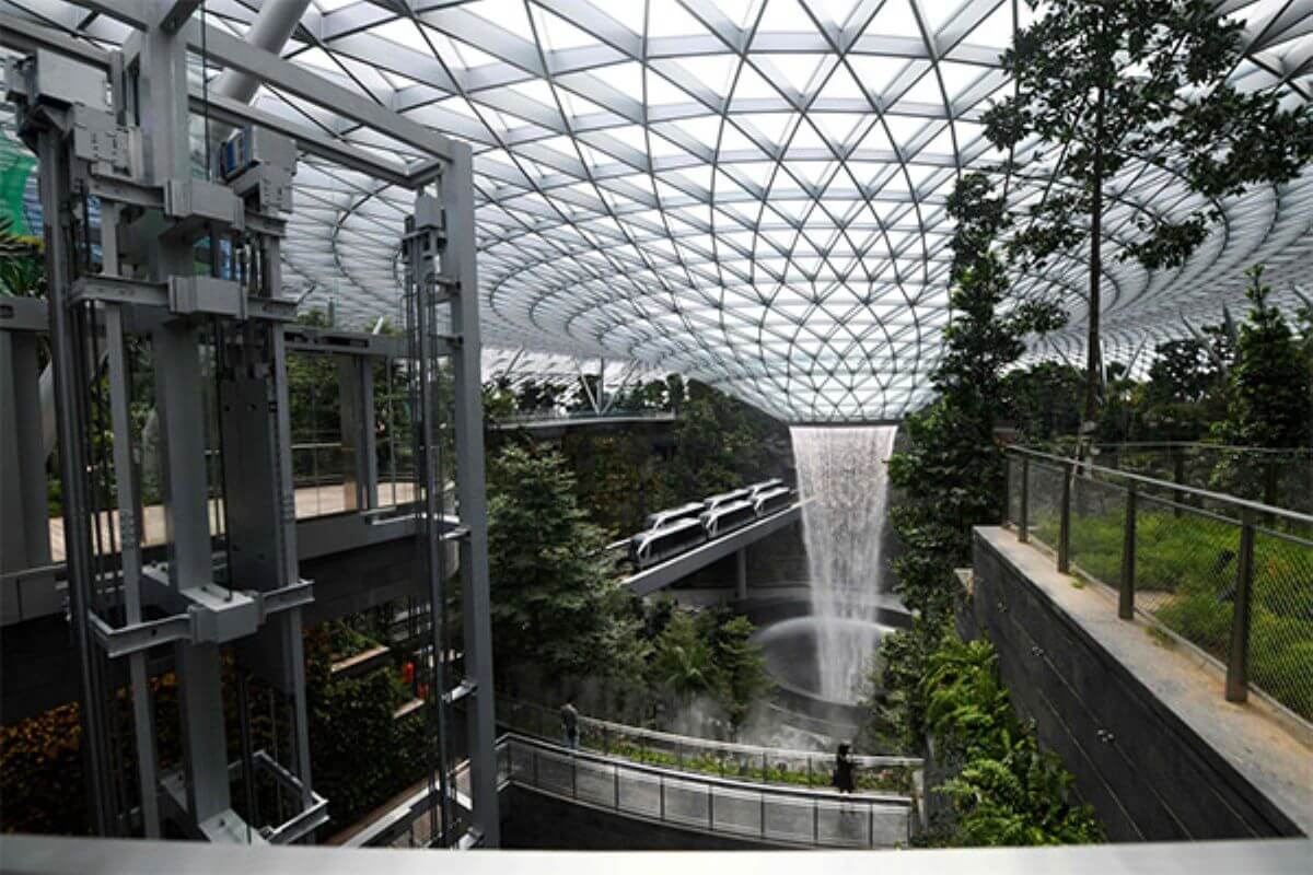 L’aeroporto di Singapore è il migliore al mondo: l’Italia nella top 10 con lo scalo di Fiumicino