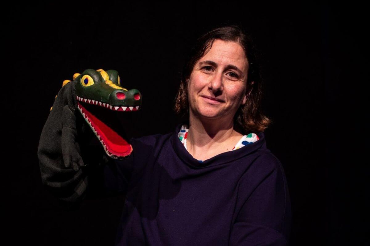Professione burattinaia, Anna Chiara Castellano Visaggi: «Il teatro vince tra i piccoli» – L’INTERVISTA Professione burattinaia, Anna Chiara Castellano Visaggi: «Il teatro vince tra i piccoli» – L’INTERVISTA