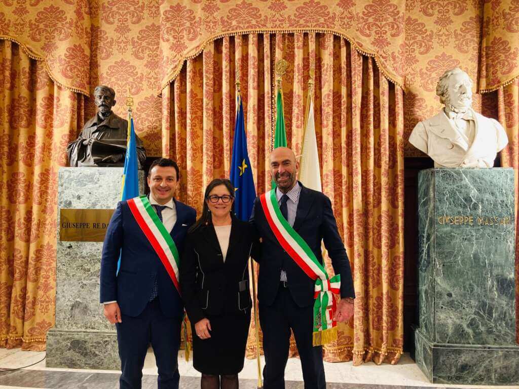Bari e Missanello unite nel segno di San Nicola e dell’Acquedotto Pugliese: siglato il gemellaggio – FOTO Bari e Missanello unite nel segno di San Nicola e dell’Acquedotto Pugliese: siglato il gemellaggio – FOTO