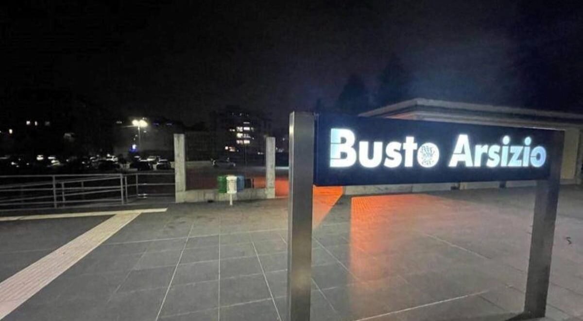 Busto Arsizio, picchiata e violentata a 14 anni da un ragazzo conosciuto sui social: arrestato 21enne