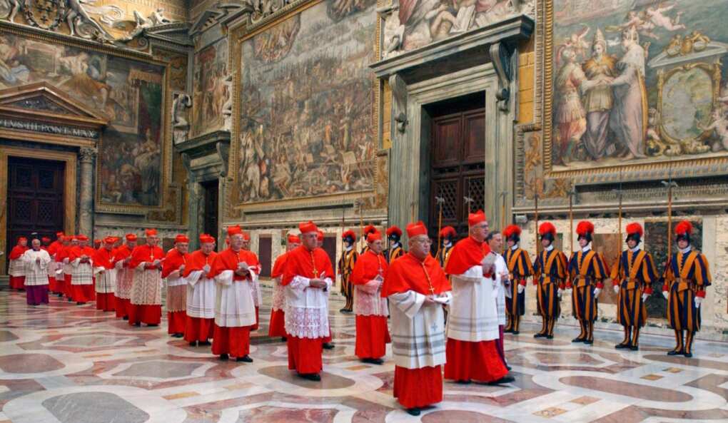 Conclave, al via il 7 maggio: «Due giorni in più per conoscersi e pensare» Conclave, al via il 7 maggio: «Due giorni in più per conoscersi e pensare»
