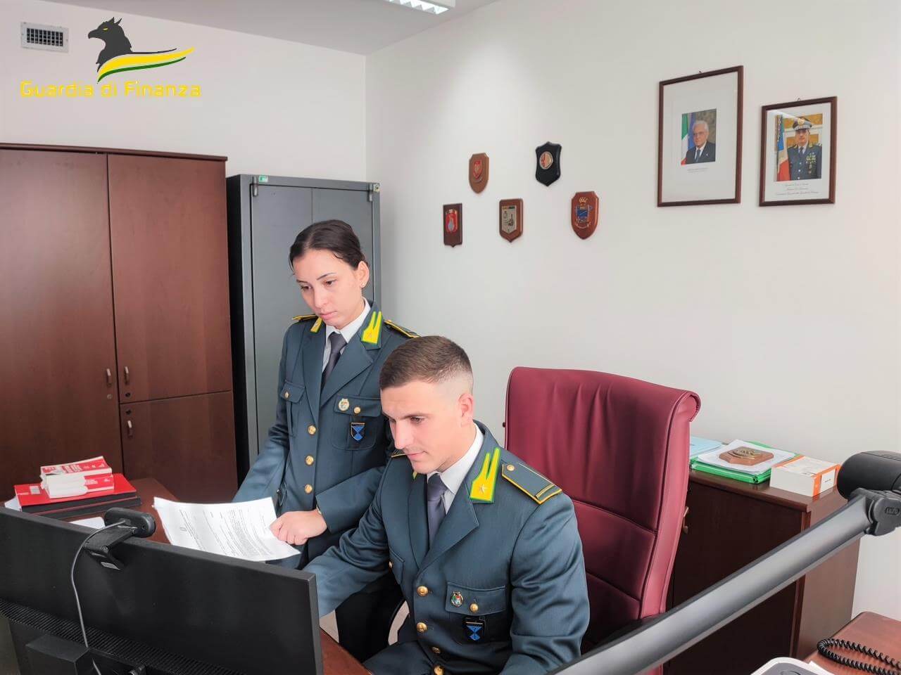 Taranto, 20 slot machine illegali in un circolo ricreativo: scoperta evasione da 5 mln