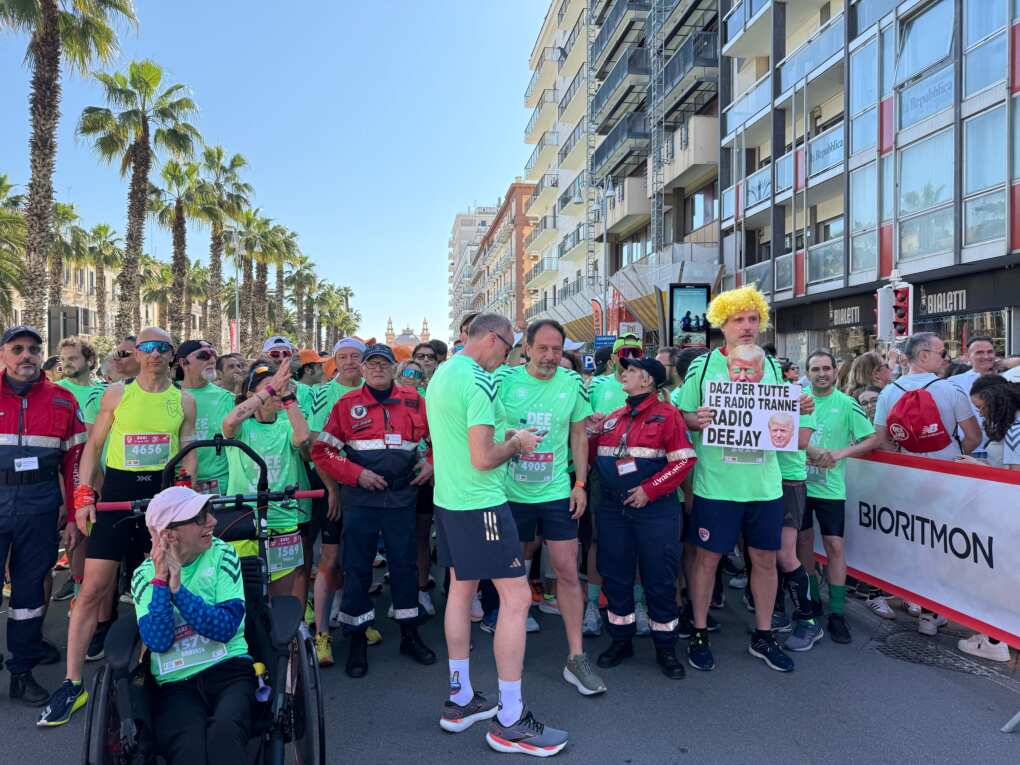 Bari, via alla Deejay Ten: in migliaia ai nastri di partenza dell’evento ideato da Linus – FOTO e VIDEO Bari, via alla Deejay Ten: in migliaia ai nastri di partenza dell’evento ideato da Linus – FOTO e VIDEO
