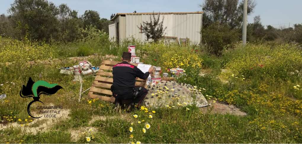 Alliste, scoperta una discarica abusiva in un’area sottoposta a vincolo: denunciato un 70enne