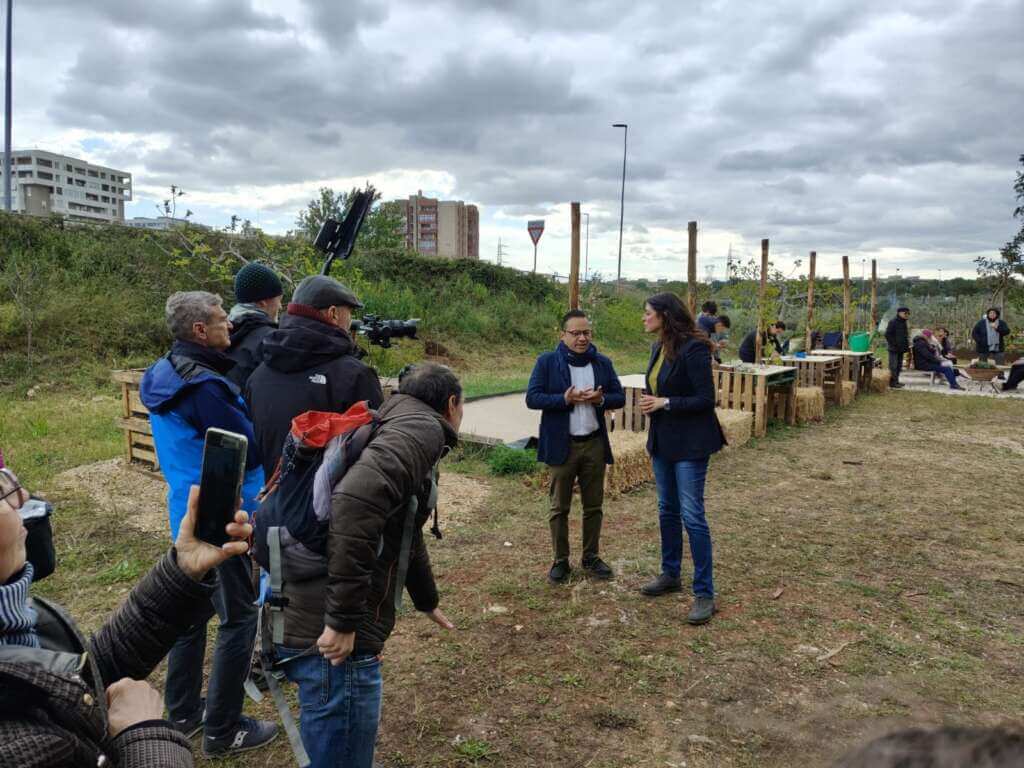 Bari, Elisa Isoardi fa tappa a Ortodomingo per raccontare su Rai 1 le buone pratiche di comunità – FOTO