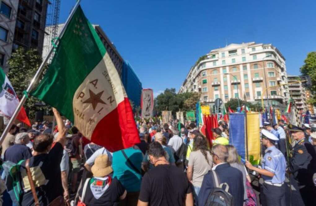 La Liberazione è nel segno della “sobrietà”: così alcuni Comuni cancellano il 25 aprile La Liberazione è nel segno della “sobrietà”: così alcuni Comuni cancellano il 25 aprile