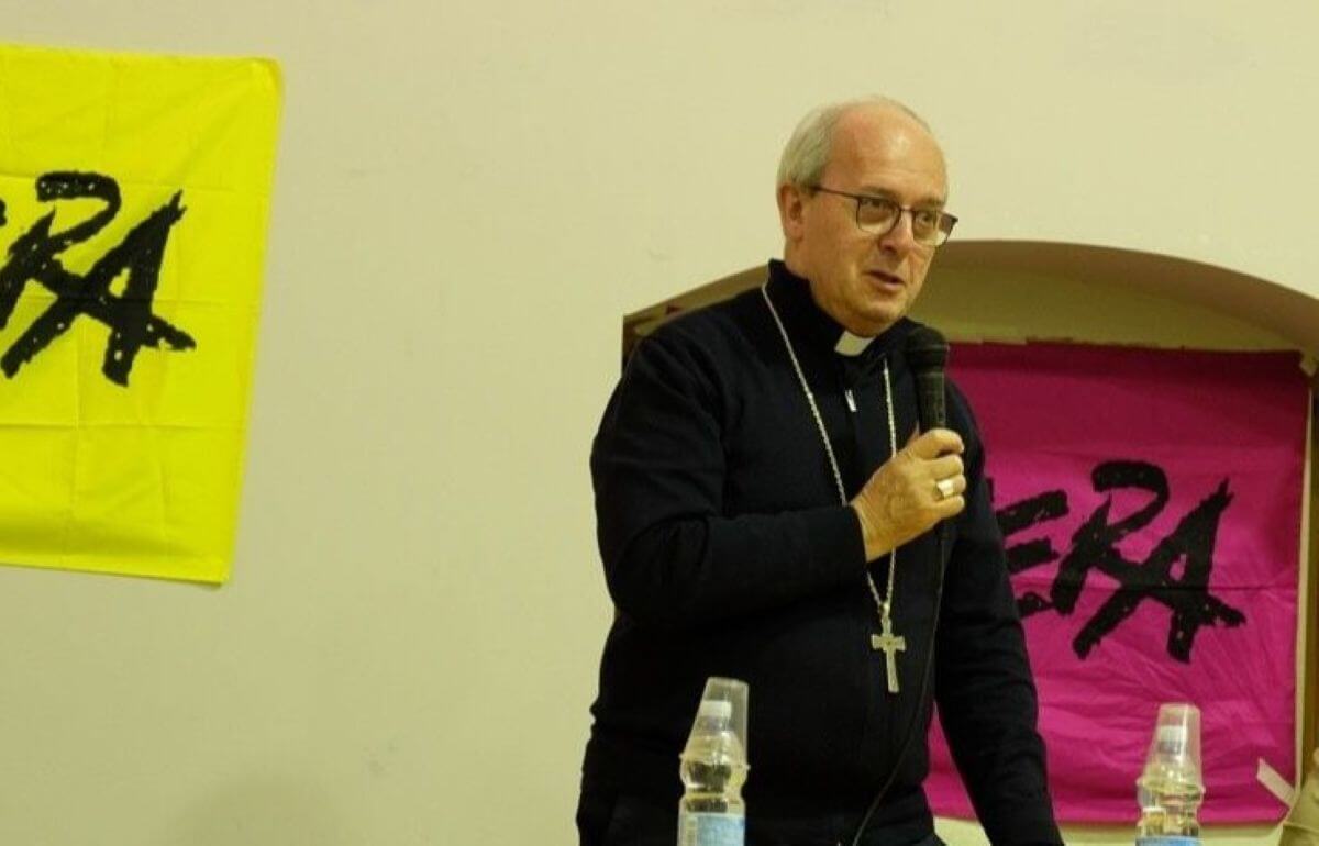 Il vescovo di Manfredonia accusato di antisemitismo, solidarietà di Libera: «Ha sempre condannato la violenza»