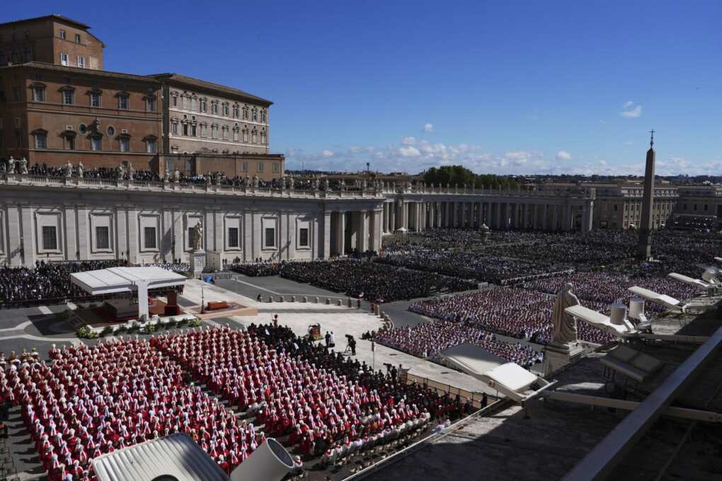I fedeli e i potenti, il doppio significato del funerale di papa Francesco I fedeli e i potenti, il doppio significato del funerale di papa Francesco