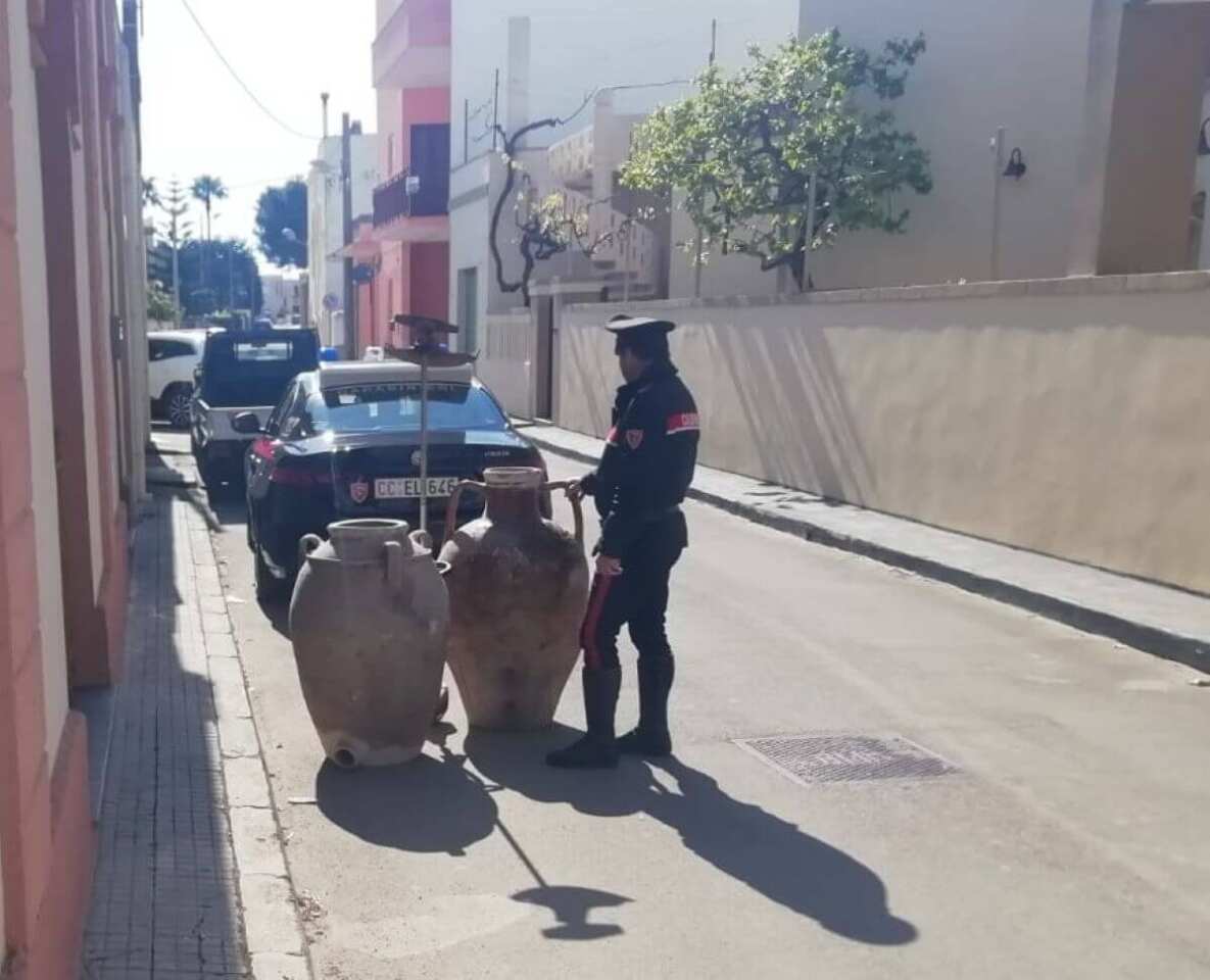 Lucugnano, furto in un’abitazione sventato dai carabinieri: una coppia finisce ai domiciliari Lucugnano, furto in un’abitazione sventato dai carabinieri: una coppia finisce ai domiciliari
