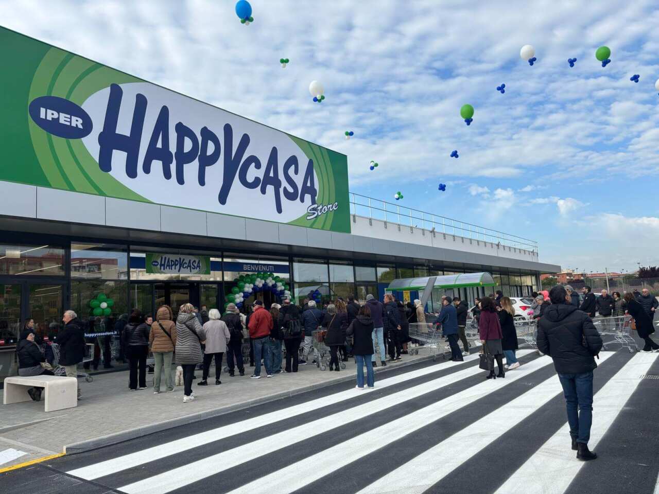 Happy Casa raddoppia a Foggia: arriva un nuovo store in via Natola – FOTO e VIDEO Happy Casa raddoppia a Foggia: arriva un nuovo store in via Natola – FOTO e VIDEO