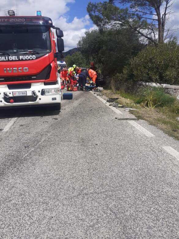 Incidente a San Giovanni Rotondo, due auto si scontrano: morto un 42enne, due feriti – FOTO