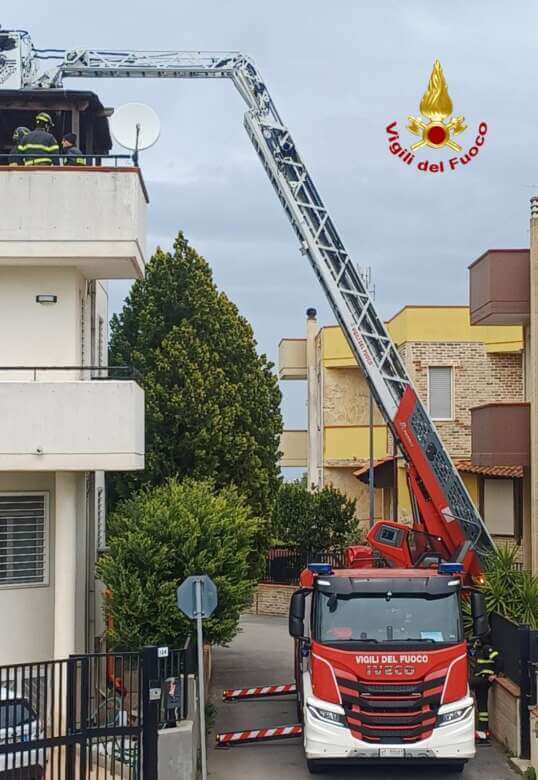 Maltempo, venti fino a 70 km orari nel Barese: oltre 50 interventi dei vigili del fuoco. A Noci ferito un uomo