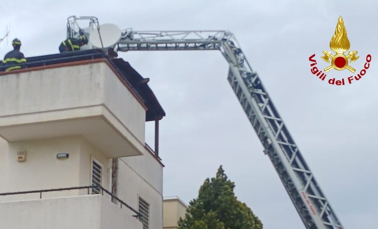Maltempo, venti fino a 70 km orari nel Barese: oltre 50 interventi dei vigili del fuoco. A Noci ferito un uomo