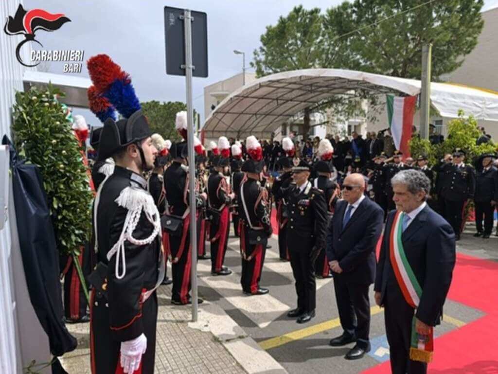 Ruvo di Puglia, la caserma intitolata a Cataldo Stasi: carabiniere ucciso dalla banda della Uno bianca – FOTO Ruvo di Puglia, la caserma intitolata a Cataldo Stasi: carabiniere ucciso dalla banda della Uno bianca – FOTO