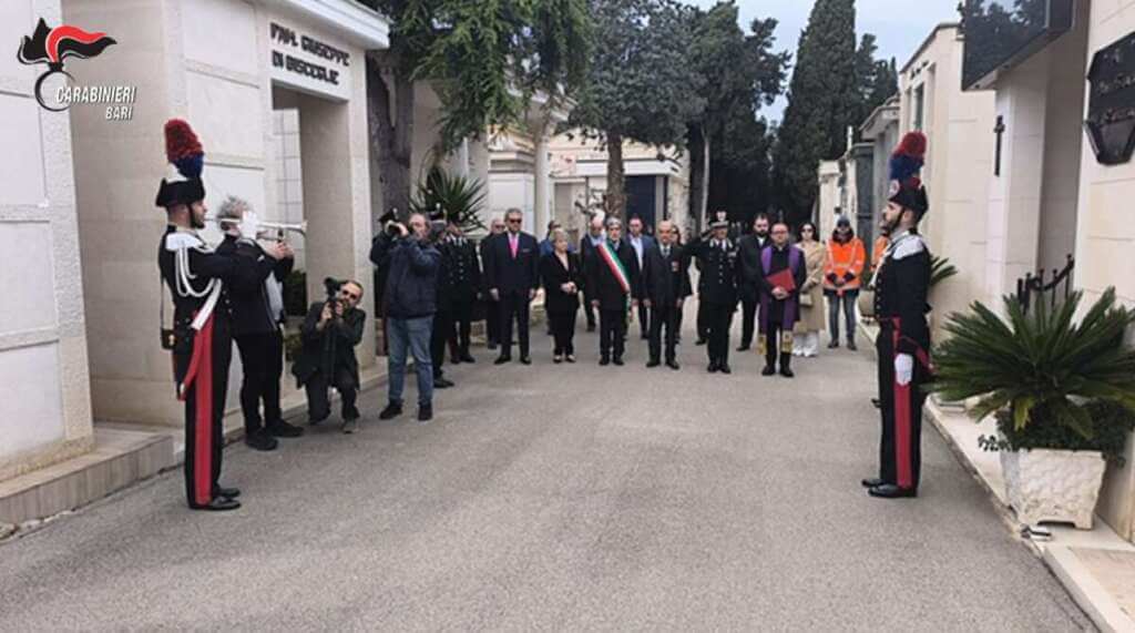 Ruvo di Puglia, la caserma intitolata a Cataldo Stasi: carabiniere ucciso dalla banda della Uno bianca – FOTO Ruvo di Puglia, la caserma intitolata a Cataldo Stasi: carabiniere ucciso dalla banda della Uno bianca – FOTO
