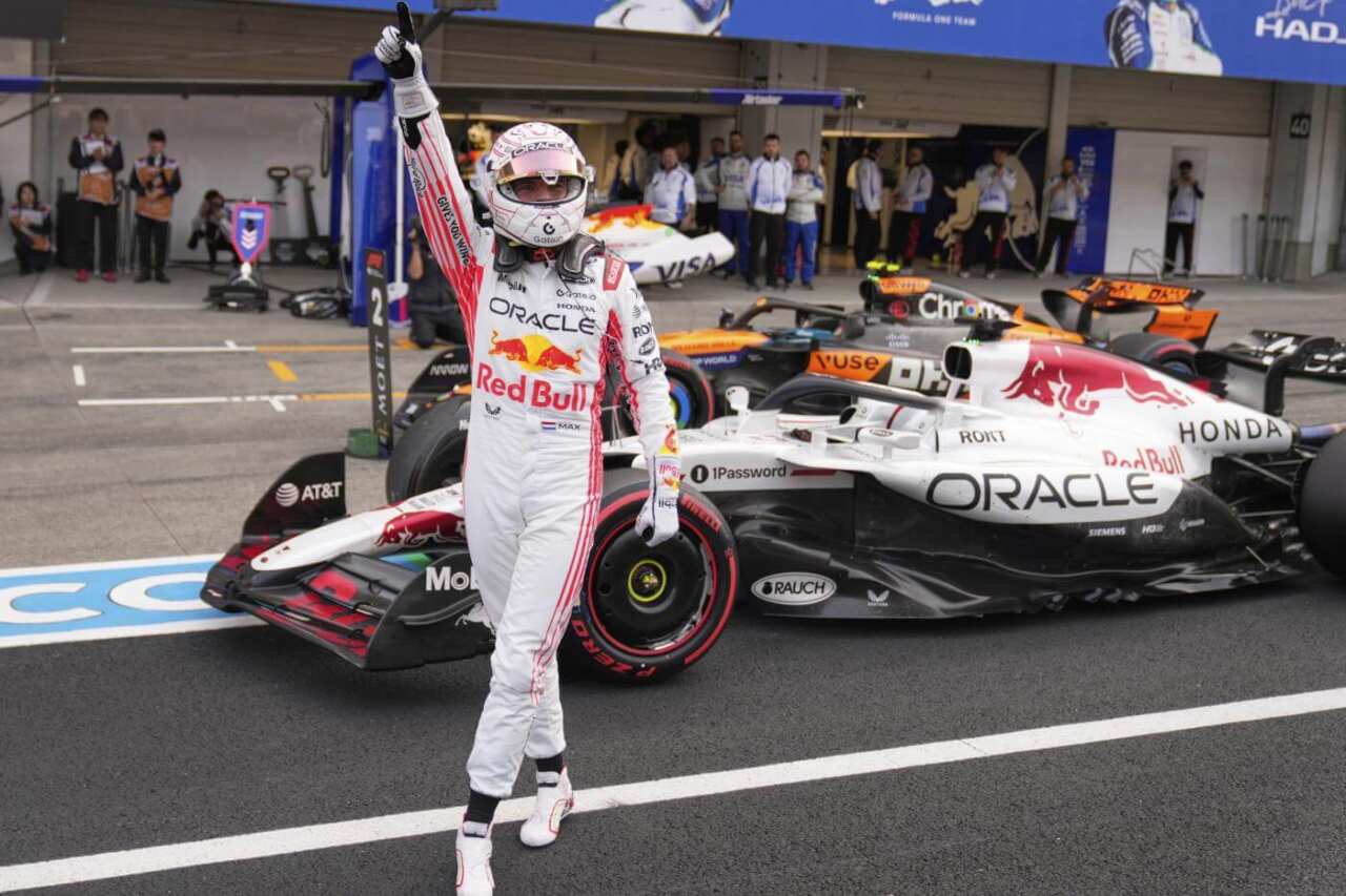 Formula 1, Verstappen trionfa nel GP del Giappone. Ferrari giù dal podio Formula 1, Verstappen trionfa nel GP del Giappone. Ferrari giù dal podio