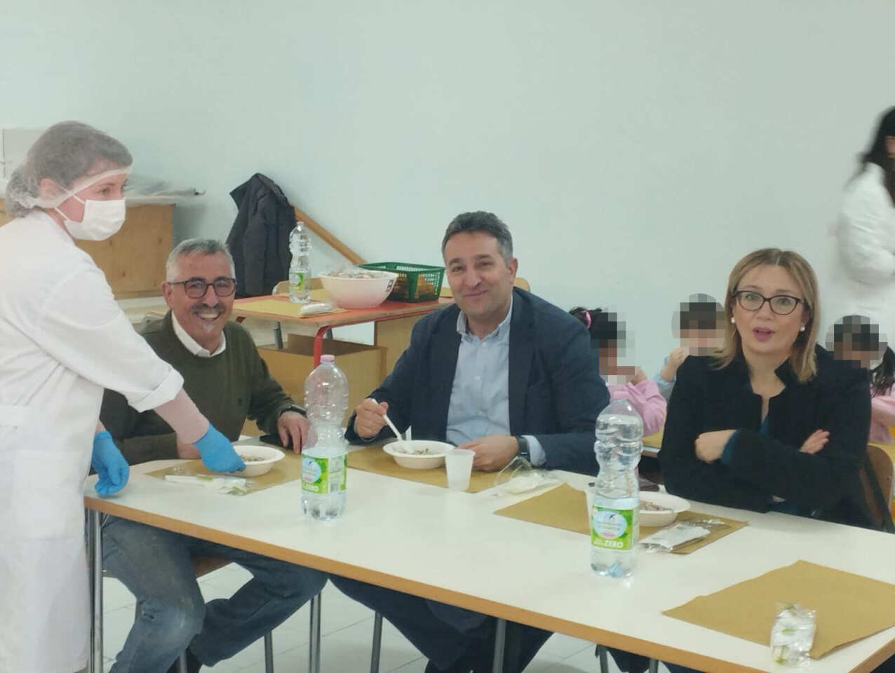 Dai fornelli alla tavola, a Cassano un centro cottura e la sala mensa gestiti da Ladisa Dai fornelli alla tavola, a Cassano un centro cottura e la sala mensa gestiti da Ladisa