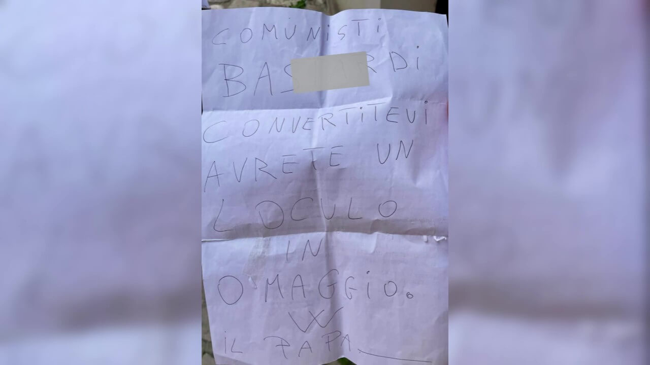 “Bast… comunisti convertitevi”: offese e minacce alla segretaria del Pd di Soleto “Bast… comunisti convertitevi”: offese e minacce alla segretaria del Pd di Soleto