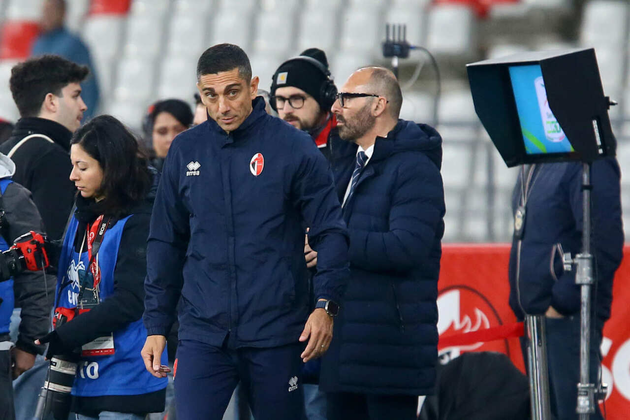 Verso Bari-Palermo, Longo: «Affrontiamo una corazzata, sarà una grande partita» Verso Bari-Palermo, Longo: «Affrontiamo una corazzata, sarà una grande partita»
