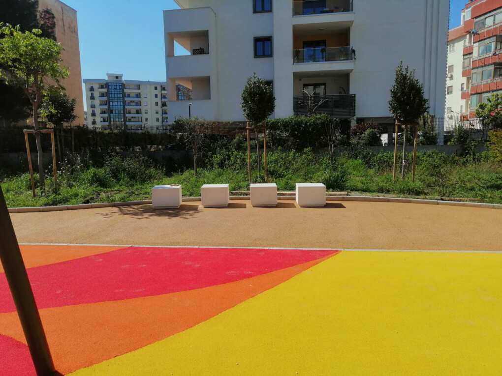 Bari inaugura la nuova oasi verde di via Oberdan: «Giochi, fitness e 42mila chili di CO2 in meno» – FOTO