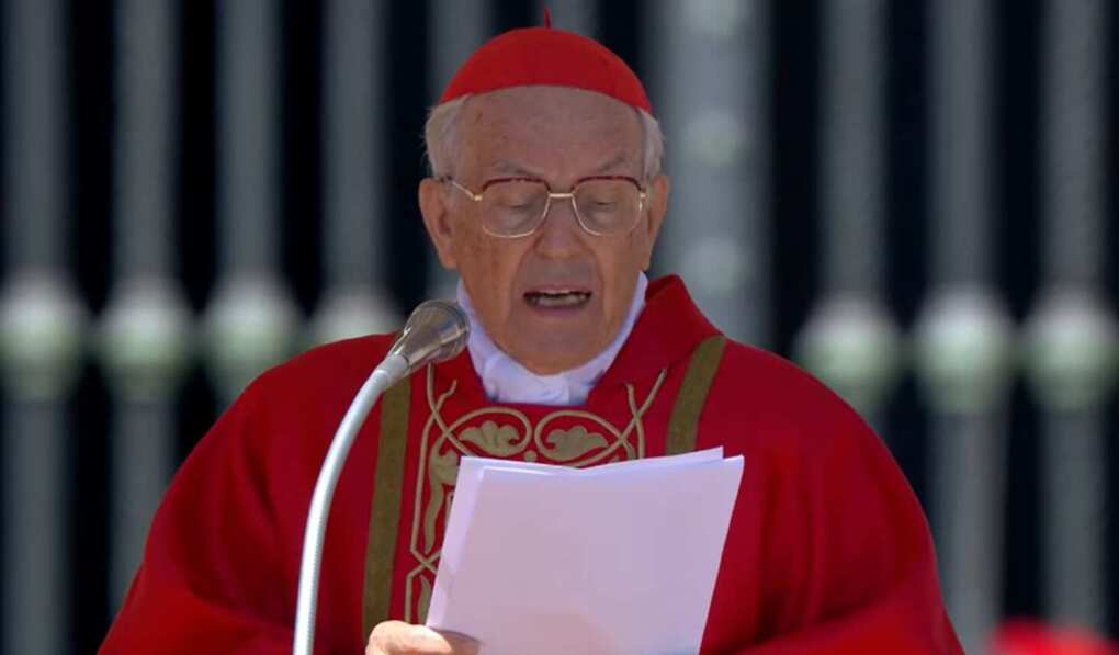L’addio al Papa, i funerali a San Pietro e l’arrivo a Santa Maria Maggiore – VIDEO L’addio al Papa, i funerali a San Pietro e l’arrivo a Santa Maria Maggiore – VIDEO