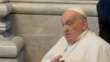 Papa, nuovo blitz nella basilica di San Pietro: breve saluto ai pellegrini americani – VIDEO