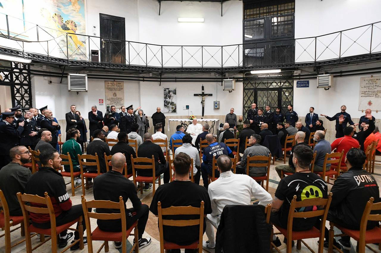 Anche i detenuti vanno rispettati, la politica non ignori le parole del Papa Anche i detenuti vanno rispettati, la politica non ignori le parole del Papa