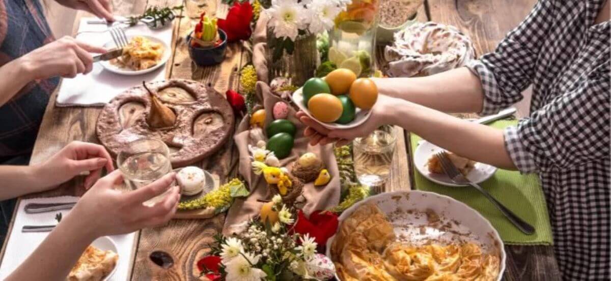 Puglia, spesi 150 milioni di euro per il pranzo di Pasqua: a tavola trionfano le tradizioni locali Puglia, spesi 150 milioni di euro per il pranzo di Pasqua: a tavola trionfano le tradizioni locali