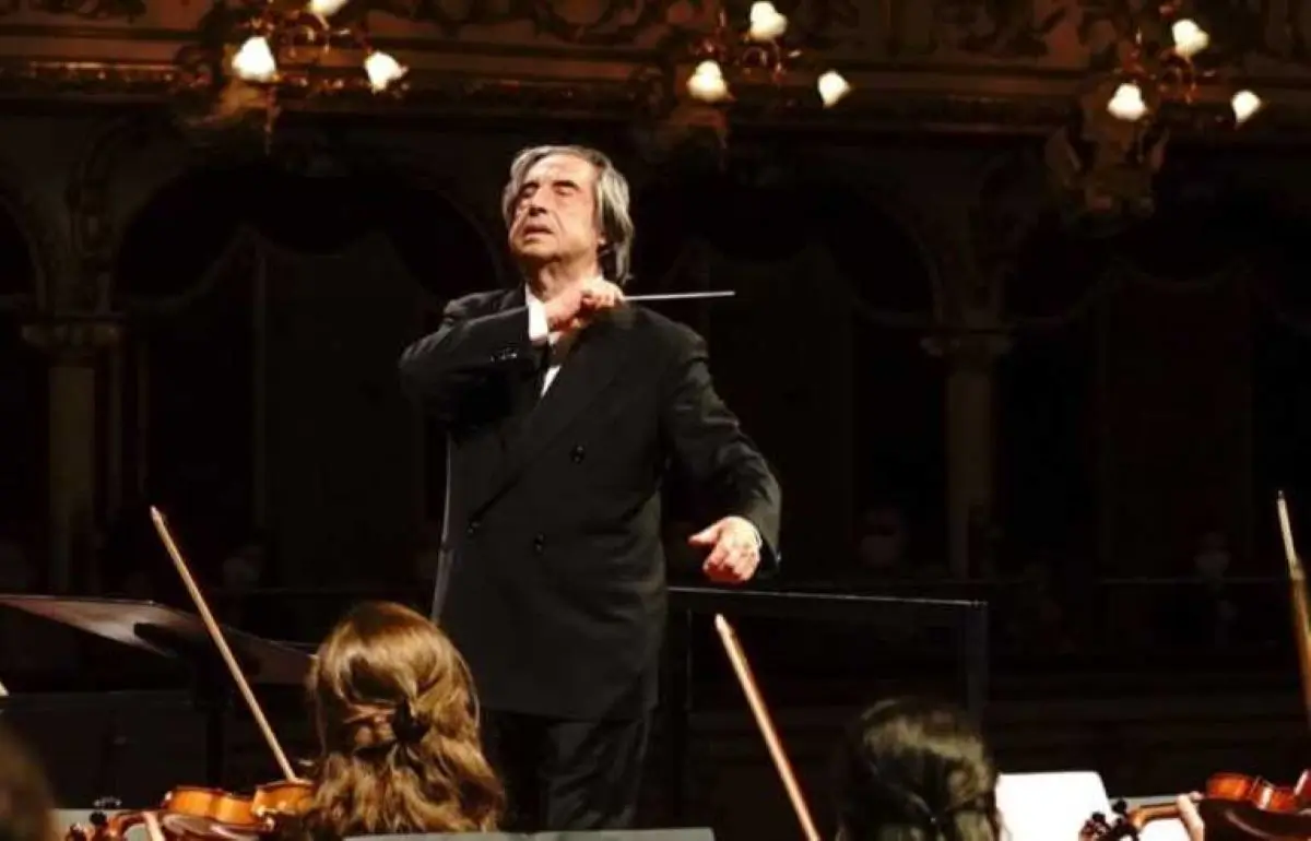 Riccardo Muti presidente onorario dell’Orchestra sinfonica di Puglia: «Un faro culturale» Riccardo Muti presidente onorario dell’Orchestra sinfonica di Puglia: «Un faro culturale»