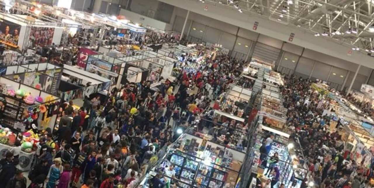 Romics, rubano collezionabili per 1200 euro a Cicciogamer89: arrestato 20enne Romics, rubano collezionabili per 1200 euro a Cicciogamer89: arrestato 20enne