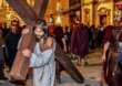 Pasqua, dal Salento al Gargano tutti pazzi per processioni e riti. Ed è boom di turisti