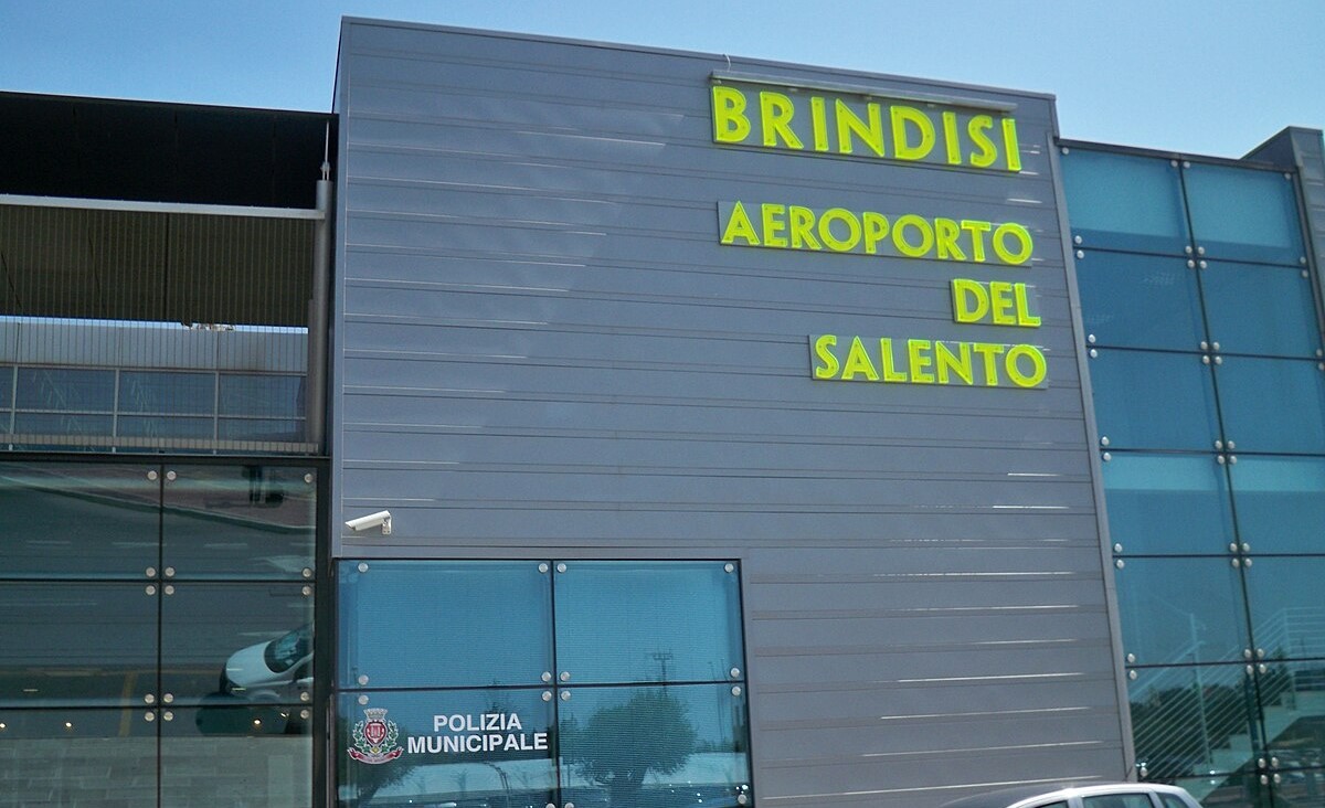 Aeroporto del Salento, il Ministero assicura: «Non sarà un declassamento» Aeroporto del Salento, il Ministero assicura: «Non sarà un declassamento»