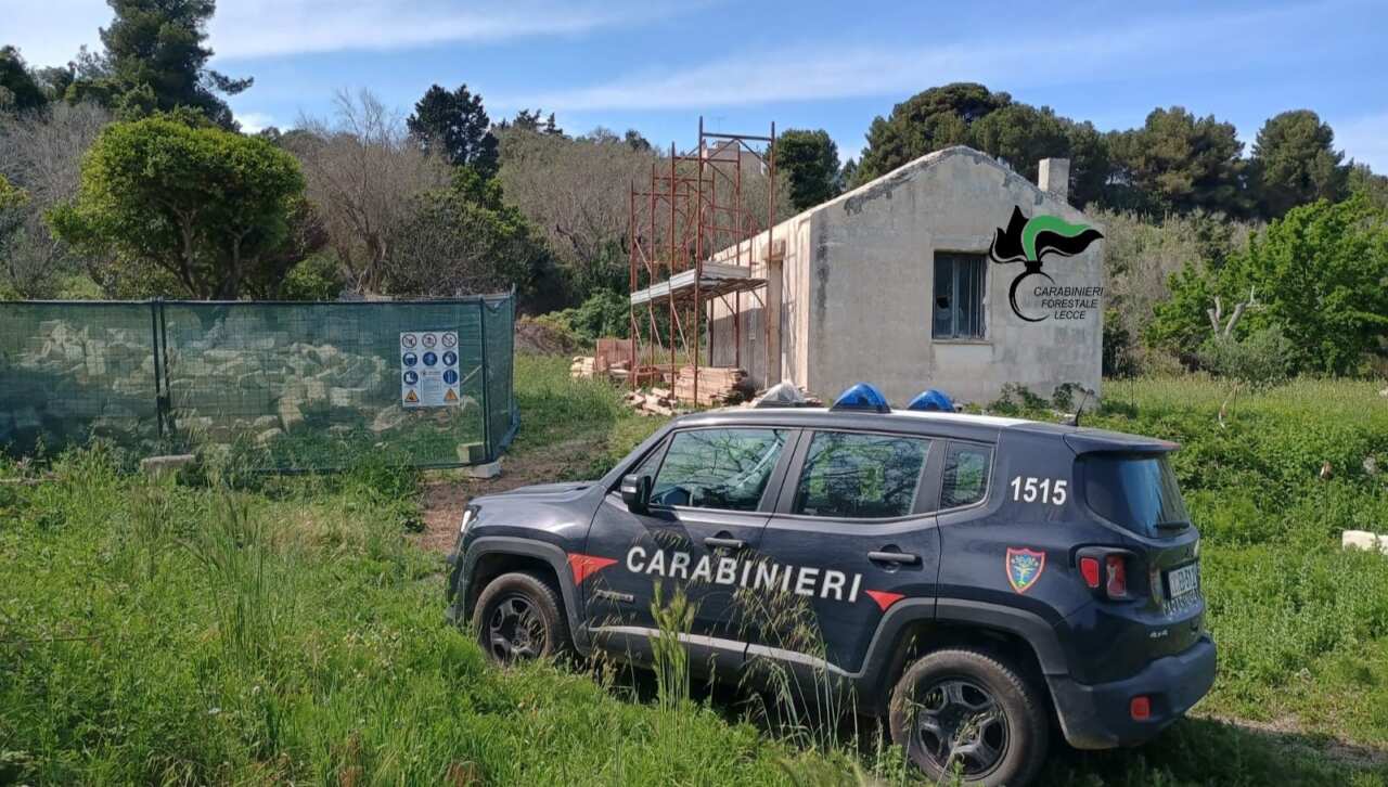 Otranto, abusi edilizi vicino al fiume Idro: tre persone denunciate per lavori non autorizzati