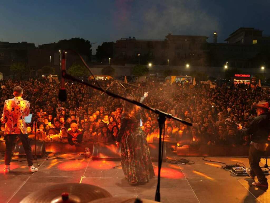 Successo per Levante For 2025: Cristina D’Avena infiamma la chiusura. Annunciata l’edizione 2026 – FOTO