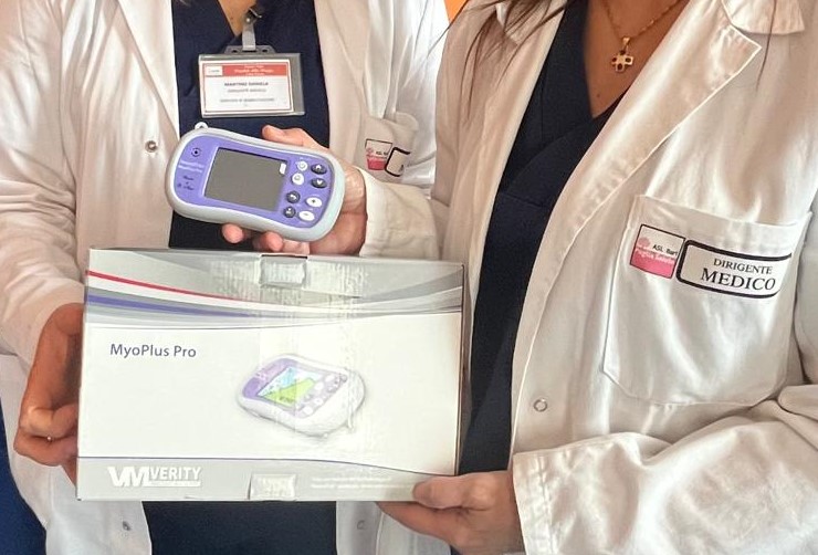 Generoso dono ad Altamura: un elettrostimolatore per la riabilitazione del pavimento pelvico – FOTO