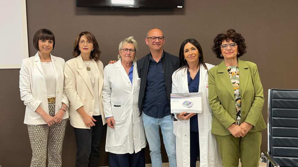 Generoso dono ad Altamura: un elettrostimolatore per la riabilitazione del pavimento pelvico – FOTO