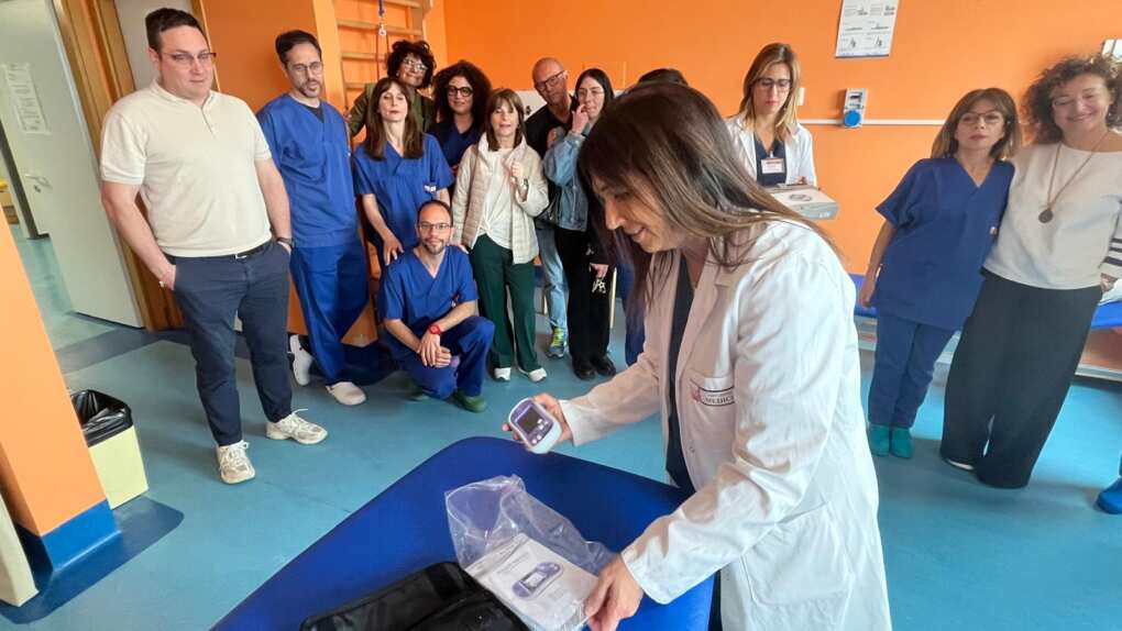 Generoso dono ad Altamura: un elettrostimolatore per la riabilitazione del pavimento pelvico – FOTO