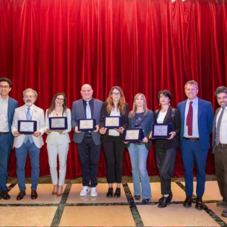 È di Foggia il “Miglior Insegnante Italiano” del 2025: prof. Alfonso Filippone trionfa all’Atlante Italian Teacher Award È di Foggia il “Miglior Insegnante Italiano” del 2025: prof. Alfonso Filippone trionfa all’Atlante Italian Teacher Award