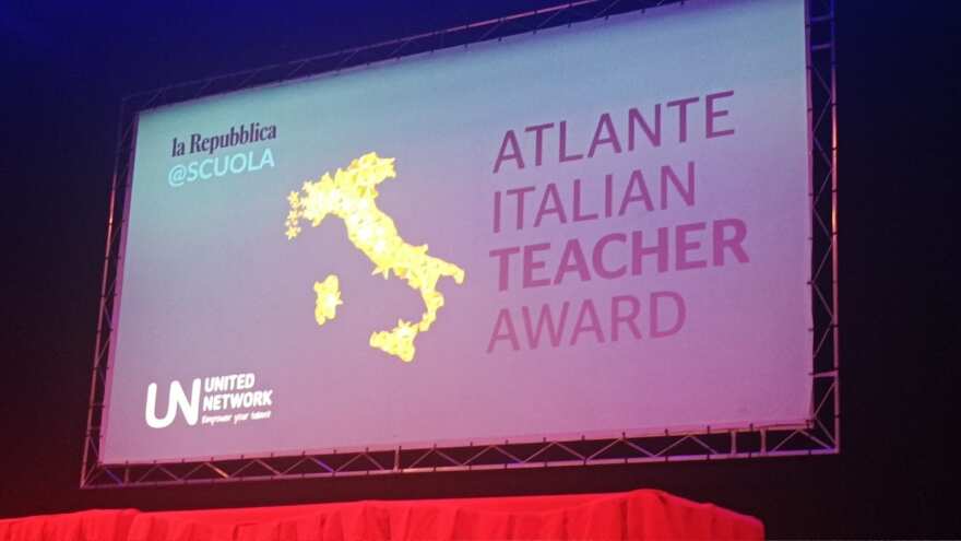 È di Foggia il “Miglior Insegnante Italiano” del 2025: prof. Alfonso Filippone trionfa all’Atlante Italian Teacher Award È di Foggia il “Miglior Insegnante Italiano” del 2025: prof. Alfonso Filippone trionfa all’Atlante Italian Teacher Award