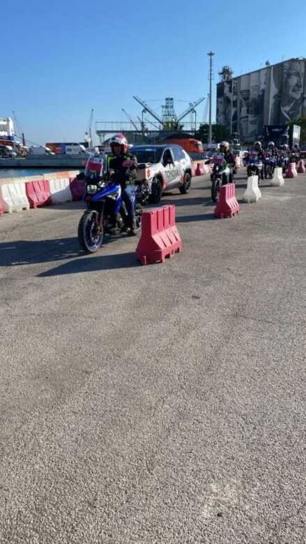 Il Giro d’Italia sbarca in Puglia: la “carovana rosa” è arrivata nei porti di Bari e Brindisi Il Giro d’Italia sbarca in Puglia: la “carovana rosa” è arrivata nei porti di Bari e Brindisi