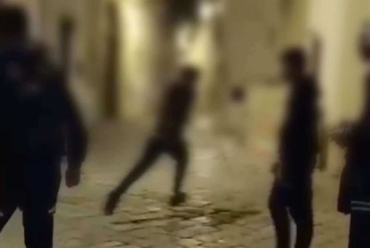 Galatina, nuova aggressione della baby gang: c’è un’altra denuncia della mamma del 16enne Galatina, nuova aggressione della baby gang: c’è un’altra denuncia della mamma del 16enne