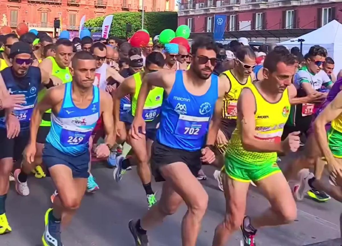 Bari Med Marathon, oltre 1.800 atleti da 36 Paesi per una festa di sport nel cuore del Mediterraneo Bari Med Marathon, oltre 1.800 atleti da 36 Paesi per una festa di sport nel cuore del Mediterraneo