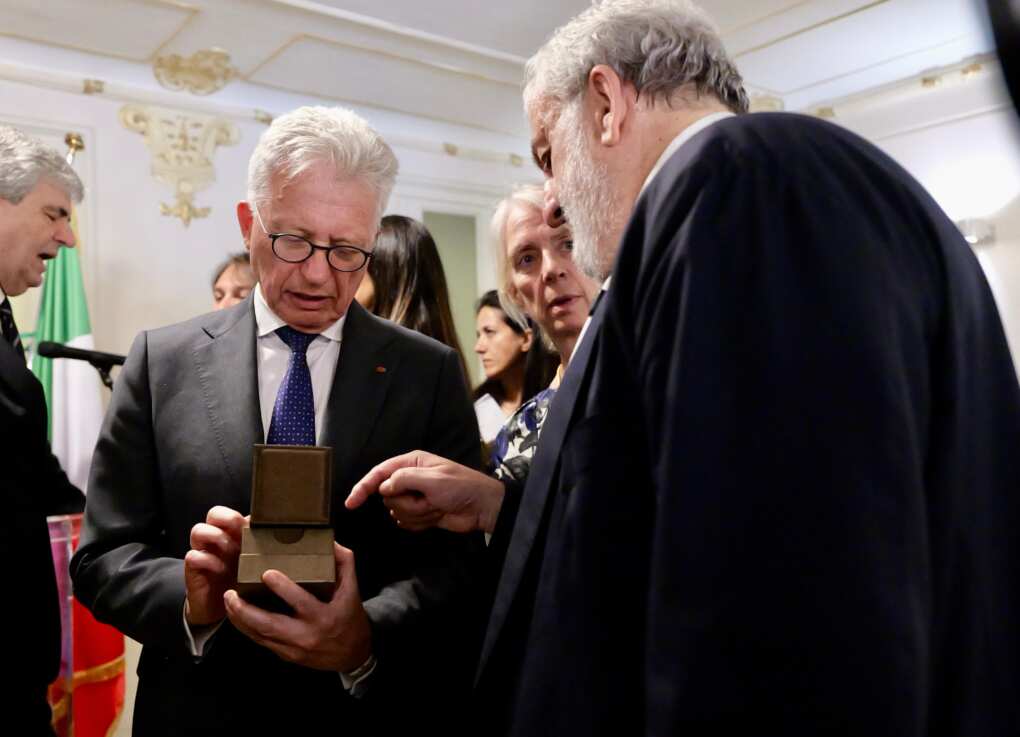 I Berliner Philharmoniker a Bari, Emiliano: «Importante abbiano scelto la Puglia per il 143esimo compleanno» – VIDEO I Berliner Philharmoniker a Bari, Emiliano: «Importante abbiano scelto la Puglia per il 143esimo compleanno» – VIDEO