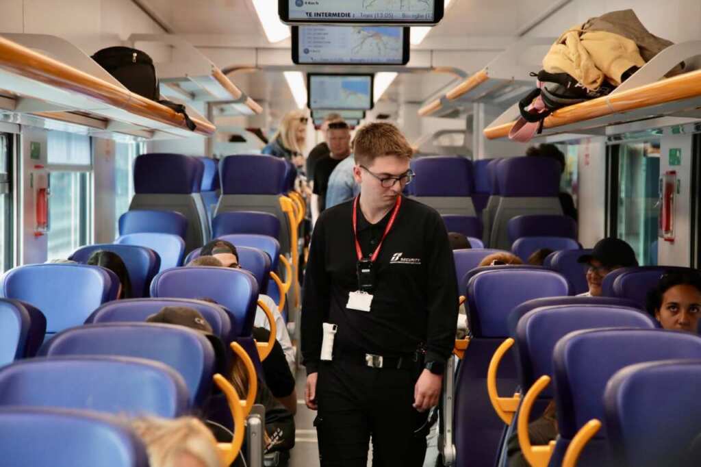 FS Italiane testa le bodycam in Puglia per la sicurezza del personale e dei passeggeri sui treni – FOTO