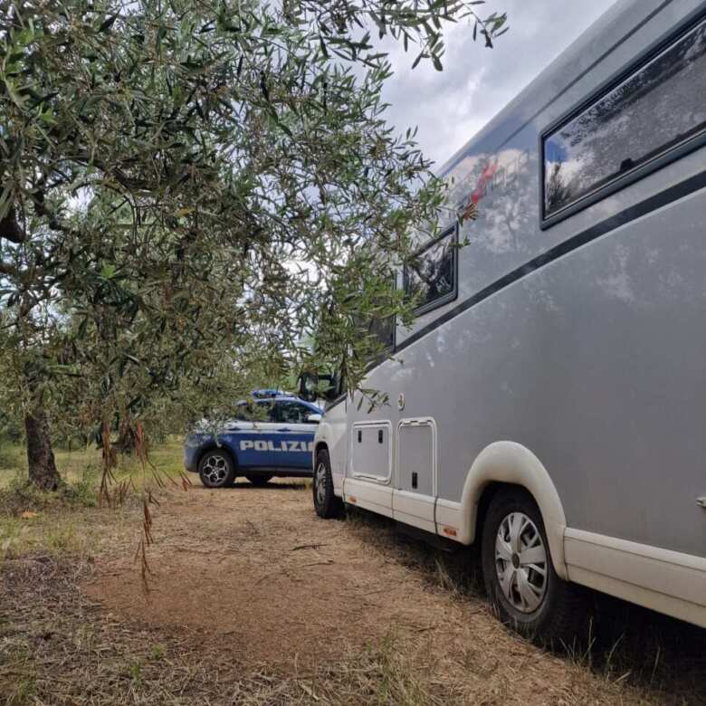 Andria, rubato il camper a una coppia di turisti tedeschi: la polizia lo ritrova dopo mezz’ora