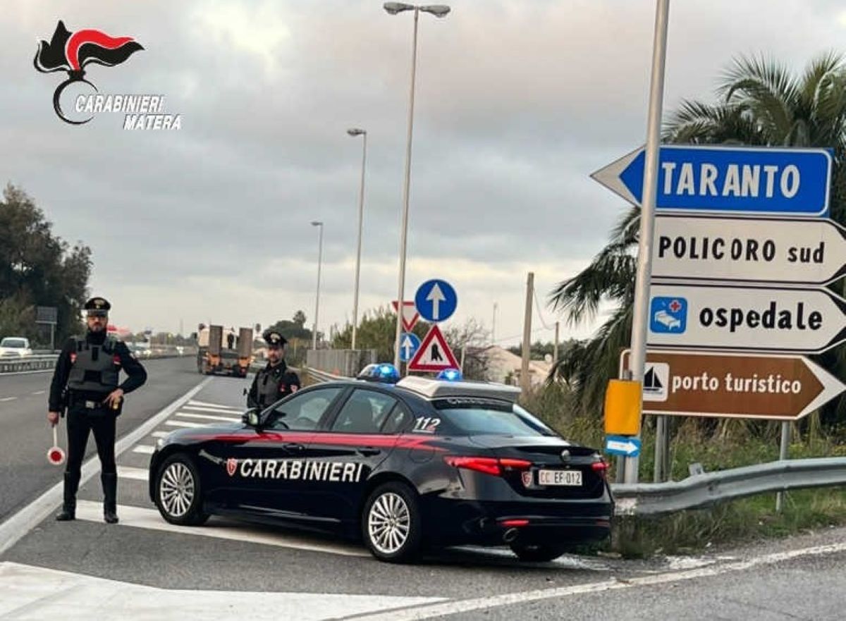 Uomini violenti nel Materano, divieto di avvicinamento alle mogli per un 41enne e un 32enne Uomini violenti nel Materano, divieto di avvicinamento alle mogli per un 41enne e un 32enne