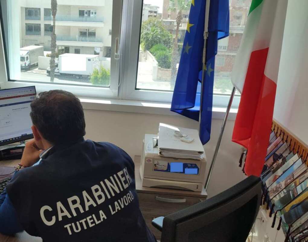 Lecce, risiedono all’estero ma continuano a percepire assegni sociali: 8 denunce