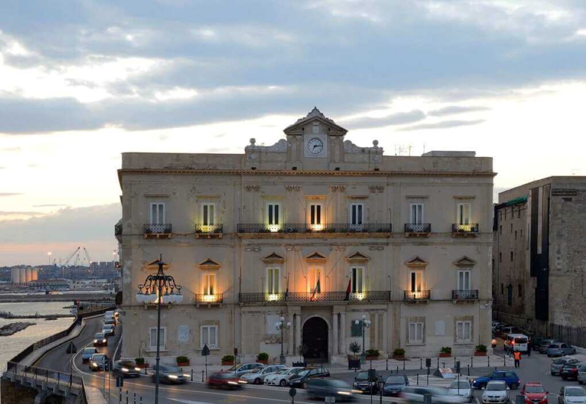 Comunali a Taranto, la Commissione Antimafia: «Cinque candidati “impresentabili”» Comunali a Taranto, la Commissione Antimafia: «Cinque candidati “impresentabili”»