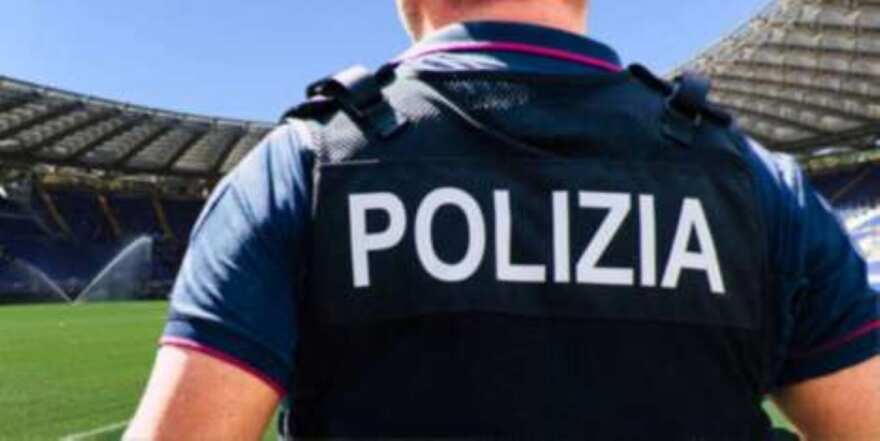 Serie C, tre Daspo di 2 anni per tifosi del Taranto: lanciavano fumogeni allo stadio del Latina Serie C, tre Daspo di 2 anni per tifosi del Taranto: lanciavano fumogeni allo stadio del Latina